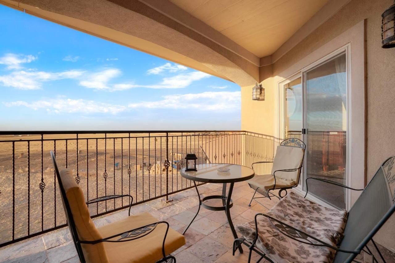Summit Villa Bnb Watkins Exterior photo